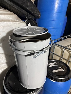 Бочка металлическая -50л. крышка -хамут